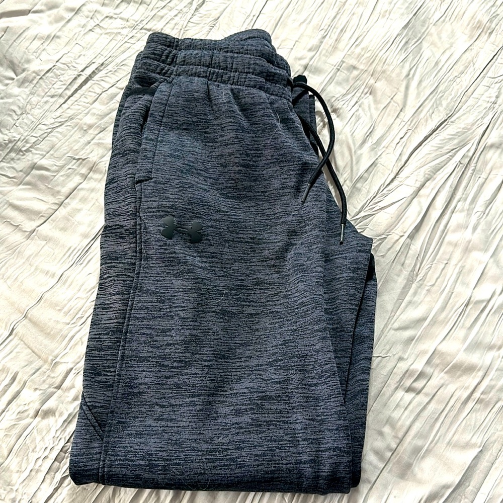 Boys Under Armour pants size youth large
